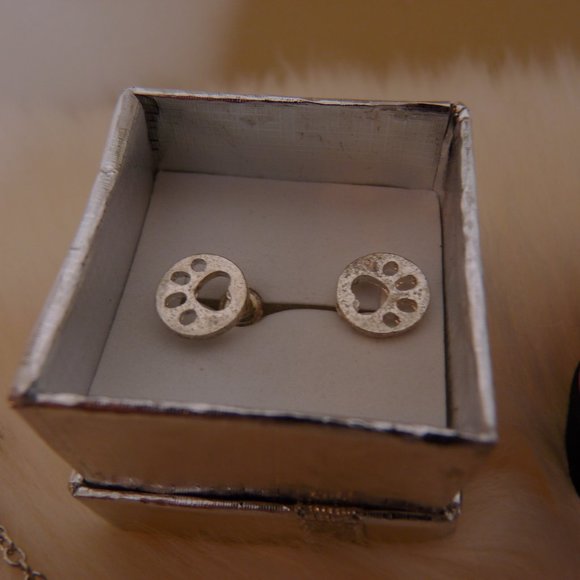 Animal Lovers Jewelry - Necklace/Earrings/Bracelet - 5 Pieces - Picture 6 of 7